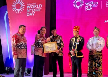 Peringati NTBs se-Dunia, Bupati Bolsel Terima Sertifikat Kabupaten Bebas Frambusia