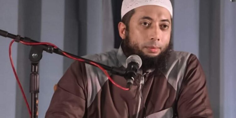 Susah Bangun untuk Shalat Malam? Simak Tipsnya Menurut Ustadz Khalid Basalamah