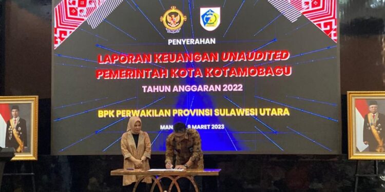 Wali Kota Kotamobagu Serahkan LKPD Unaudited ke BPK RI Perwakilan Sulut