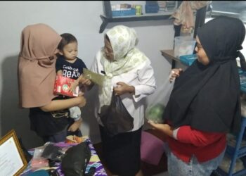 Dukung Program BTS, Dinas PPKBPP-PA Bolsel Berikan Bantuan di Desa Popodu