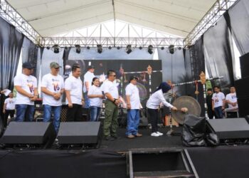 Walikota Tatong Bara Resmi Buka Kotamobagu Expo 2023