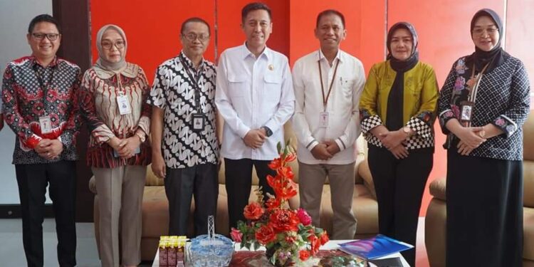 Bupati Iskandar Kamaru Terima Kunker Komisaris Bank SulutGo Bersama Pimpinan Cabang Se-BMR