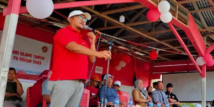 Ketua DPRD Bolsel Arifin Olii Buka Turnamen Sepak Bola di Desa Nunuk