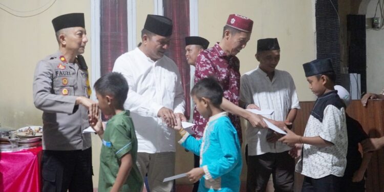 Safari Ramadhan di Kecamatan Pintim, Bupati dan Wabup Bolsel Berbagi Berkah dengan Masyarakat