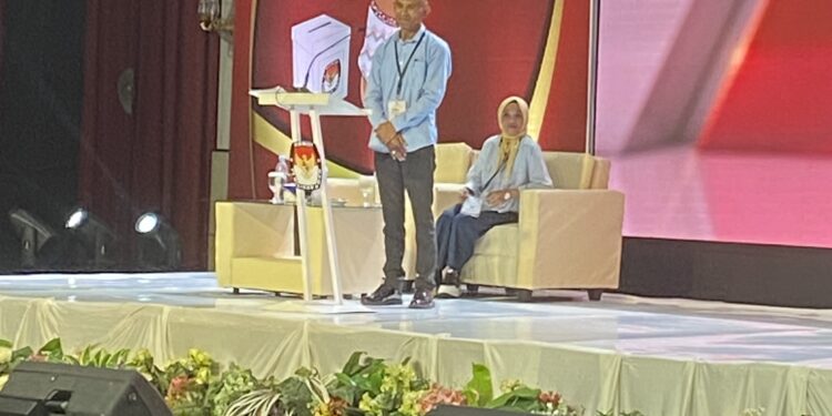 Debat Kandidat Bupati Bolsel: Peningkatan SDM, Arsalan Keliru Bahas Pupuk Subsidi