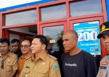 Setelah Pimpin Apel Perdana ,Wabup Dony Lumenta Langsung Kerja Dengan Lakukan Sidak SPBU Tuyat