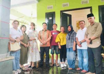 Ketupat Di Desa Lolayan Di Hadiri Wabup Dony Lumenta Bersama Istri Silya Pangalila