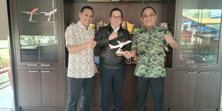 Bupati Yusra Bertemu Direksi Lion Air Dan Wings Air Bahas Rute Baru Bandara Lolak
