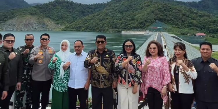 Tinjau Bendungan Lolak Bupati Yusra Alhabsy Dampingi Gubernur Sulut YSK