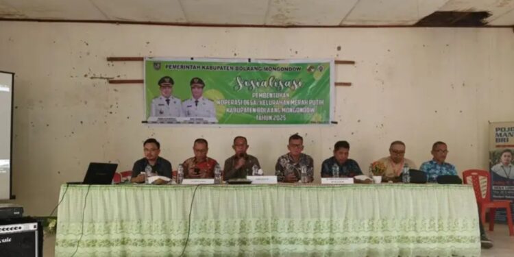 Mewakili Bupati Bolmong Asisten II Renti Mokoginta Buka Sosialisasi Percepatan Pembentukan Koperasi 202 Desa