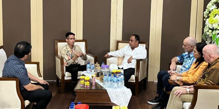 Bupati Dan Wabup Yusradon Terima Kunjungan Investor Dari Australia Bahas Pengelolaan Sampah Jadi Bahan Bakar Alternatif