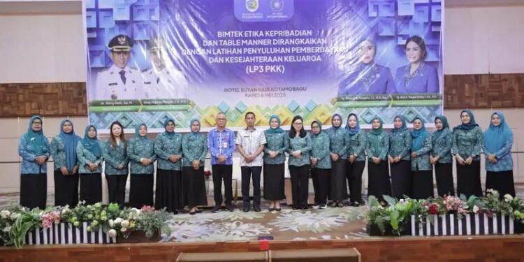 Walikota Kotamobagu Buka Bimtek Etika Kepribadian dan Table Manner untuk Kader PKK