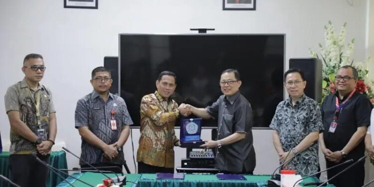 Walikota Kotamobagu dan Rektor Unsrat Manado Bangun Kerjasama Dunia Akademik