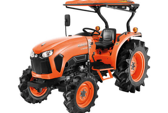 Petani Kotamobagu Dapat Bantuan Traktor dari Gubernur YSK