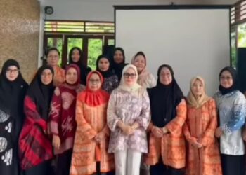 Ketua TP PKK Kotamobagu Ikuti Zoom Meeting Peningkatan Kapasitas Program Pemberdayaan Keluarga