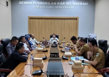 Lintas Komisi DPRD Bolmong Menggelar RDP