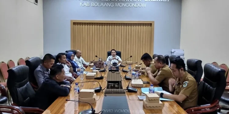 Lintas Komisi DPRD Bolmong Menggelar RDP