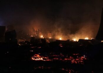 Walikota dan Wakil Walikota Kotamobagu Tinjau Lokasi Kebakaran di Gogagoman