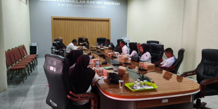 Terlindungi: Komisi III DPRD Bolmong Desak Evaluasi Proses Penerimaan Siswa Baru