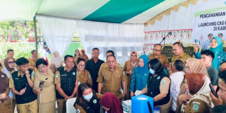 Bupati Bolmong Saksikan Langsung Imunisasi Anak Program BIAS Dan Cek Kesehatan Gratis (CKG)