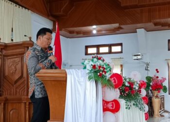 Wabup Dony Lumenta Dan Ibu Sylia Pangalila Hadiri Ibadah Syukur Hari Kemerdkaan RI Ke-80