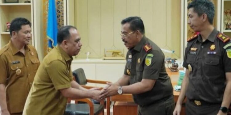 Kunjungan Kajari Kotamobagu Saptono,SH Di Sambut Bupati Dan Wabup Yusra-Dony Di Pemkab Bolmong