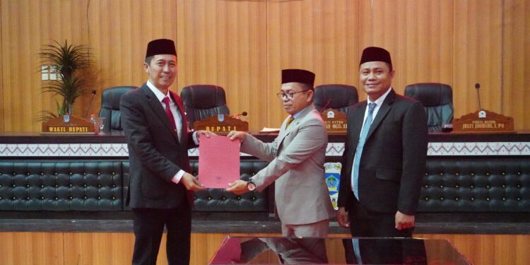 DPRD Bolsel Gelar Paripurna Tahap II Penandatanganan Nota KUA dan PPAS 2026