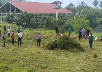 Pemerintah Kota Kotamobagu Gelar Kerja Bakti di Stadion Gelora Ambang, Seluruh OPD Turut Ambil Bagian