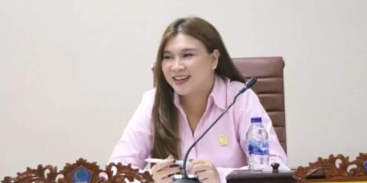 Legilastor Cantik Dhea Lumenta Memiliki Perhatian Kepada Petani BMR