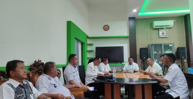 Pemkot Kotamobagu Gelar Rapat Persiapan Pemulangan 30 Duta Kakao