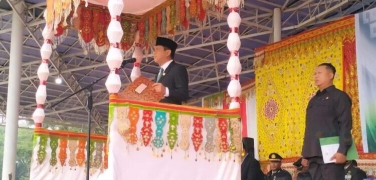 Wali Kota Weny Gaib Pimpinan Upacara Hari Pahlawan Nasional 2025