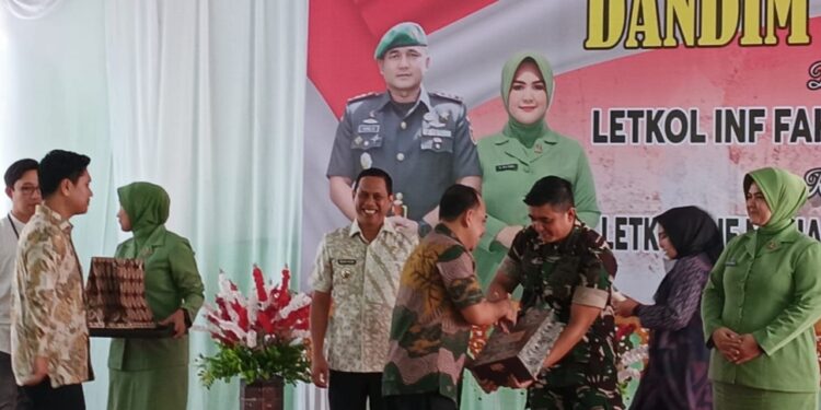 Hadiri Pisah Sambut Dandim 1303 Bupati Yusra Alhabsy Ucapkan Terima Kasih Kepada Dandim Lama Dan Sambut Dandim Baru