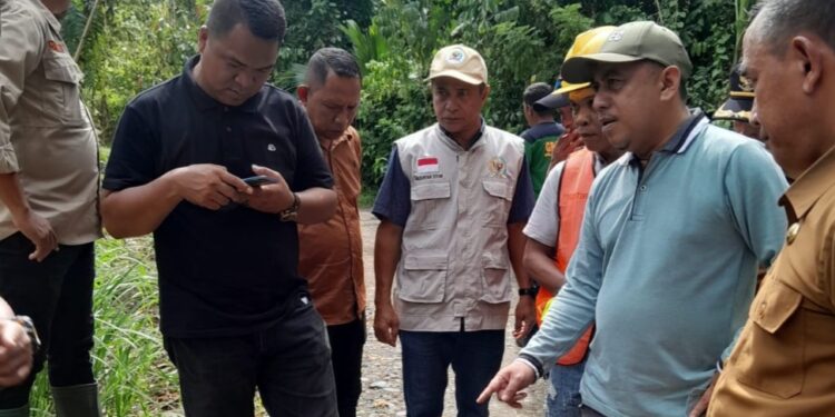 Bupati Yusra Alhabsy Turun Langsung Tinjau Pekerjaan JUT Di Pekerbunan Onibung Kopandakan II