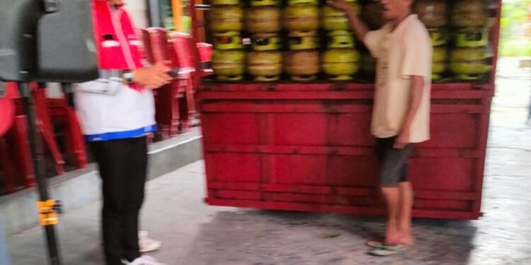 Bupati Yusra Alhabsy Ancam Cabut Izin Pangkalan Gas LPG 3 KG Nakal