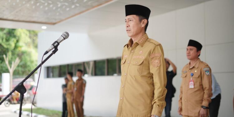 Bupati Iskandar Kamaru Pimpin Apel dan Penanaman Pohon di RSUD Bolsel, Rumah Sakit Siap Difungsikan