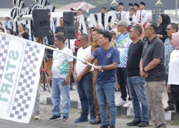 Wakil Walikota Kotamobagu Lepas Peserta Lomba Gerak Jalan Tingkat SD