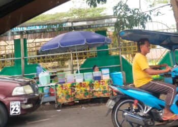 Mengganggu Jam Belajar Siswa,Pihak Sekolah SMAN 1 Kotamobagu Minta Pol-PP Tertibkan Penjual Di Depan Sekolah