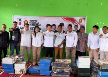 Di HUT Ke-18 Partai Gerindra,Dony Lumenta Salurkan Bantuan Di Ponpes Al-Hidayah Tadoy