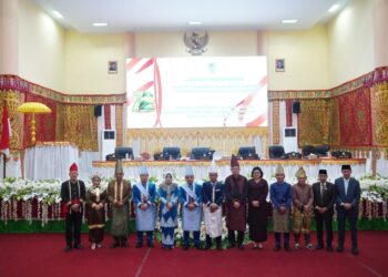 Bupati Bolsel Hadiri Paripurna HUT ke-72 Bolmong, Tegaskan Sinergitas Antar-Daerah