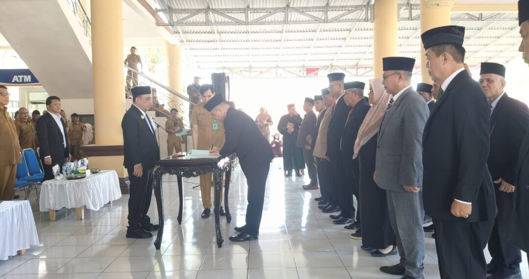 Yusradon Rotasi Pejabat Eselon II di Lingkungan Pemkab Bolmong,Ini Nama-nama Pejabat Yang Dilantik;