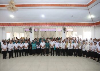 PKK Kotamobagu Gencarkan Sosialisasi Stunting, Ny. Rindah Gaib Mokoginta Serahkan Bantuan Gizi