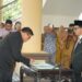 Wabup Dony Lumenta Lantik PLT Kapus Dan PLT Sekcam,Bupati Yusra: Tenaga Kesehatan Harus Profesional Dan Sabar