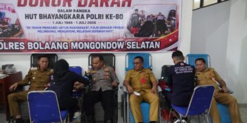 Polres Bolsel Gelar Donor Darah Sambut HUT Bhayangkara ke-80, Bupati Iskandar Kamaru Turut Berpartisipasi