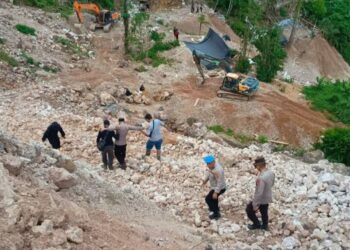 Penertiban Aparat Di Lokasi Bakan,Satu Warga Terluka,Saat Ini Warga Terus Bertahan Di  Lokasi