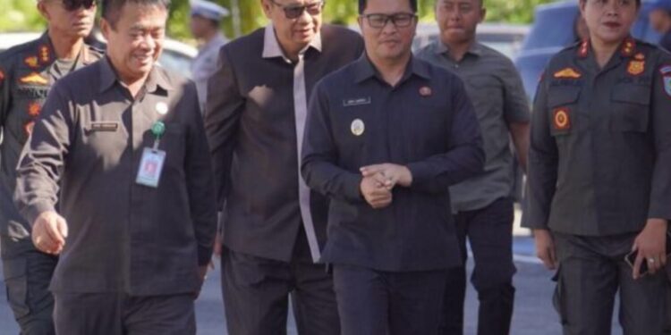 Wabup Bolmong Dony Lumenta Hadiri Upacara Peringatan Hari Bhayangkara ke-80 di Mapolres Bolmong