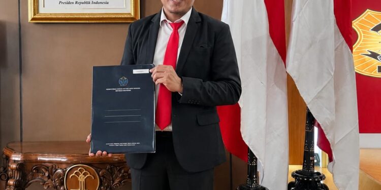 Putra Daerah Bolsel Muh Refani Otto Resmi Dilantik sebagai Penyidik Lingkungan Hidup Kementerian Lingkungan Hidup