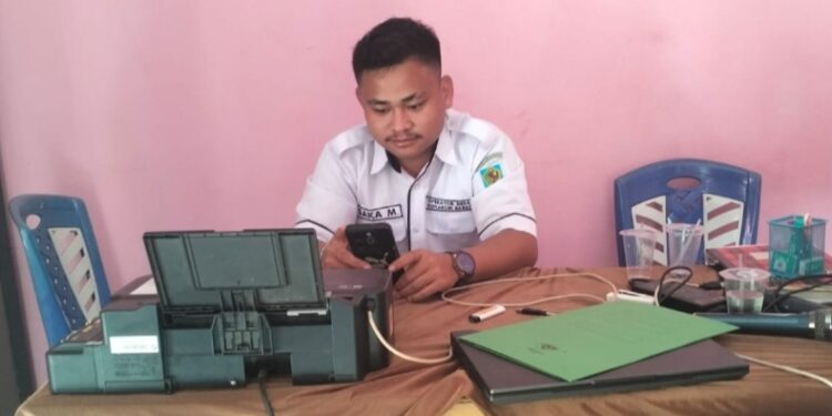 Penyegelan Kantor Desa Konarom Barat Di Buka,Pelayanan Kepada Masyarakat Maksimal