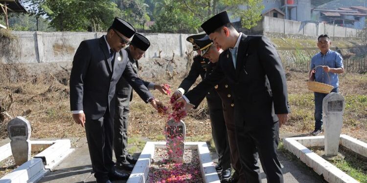 Wali Kota dan Forkopimda Kotamobagu Ziarah Nasional di TMP Mongkonai Barat
