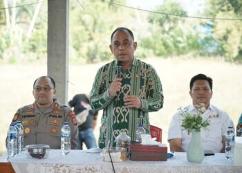 Bupati Yusra Alhabsyi dan Wabup Dony Lumnta Fasilitasi Perdamaian Pasca-Konflik Desa Tonom dan Ibolian Induk
