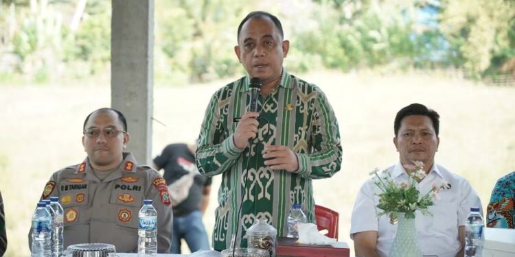 Bupati Yusra Alhabsyi dan Wabup Dony Lumnta Fasilitasi Perdamaian Pasca-Konflik Desa Tonom dan Ibolian Induk